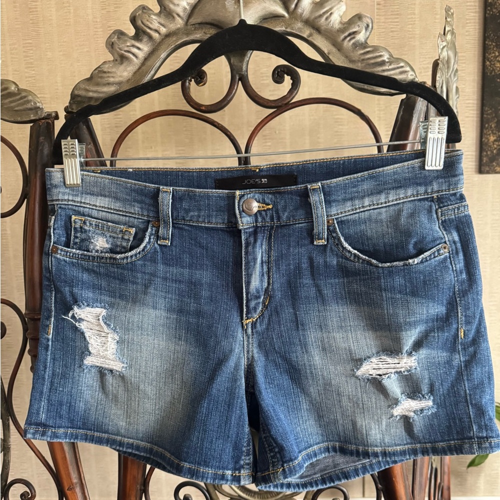 Joe’s Jeans Distressed Denim Shorts Size 29